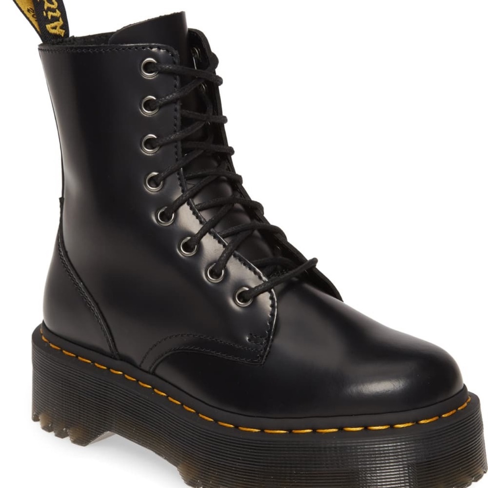 Dr. Martens Jadon boot